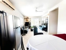Ensemble immobilier d'envergure sur 1 900 m² de terrain –  Dampierre à vendre 13 pièces, LE GOSIER