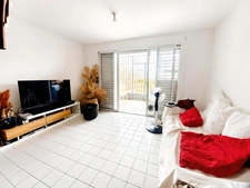 Appartement esprit maison de ville à vendre 4 pièces, 3 à 4 chambres PETIT BOURG (971)