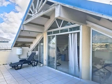 Appartement à vendre 2 pièces, grande et large terrasse, BAIE MAHAULT (971)