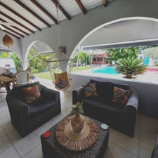 villa de charme, piscine, pool house à vendre 5 pièces SAINT FRANCOIS (971)