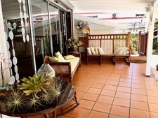Villa F4 et dépendances, piscine, à vendre la jaille BAIE MAHAULT (971) 
