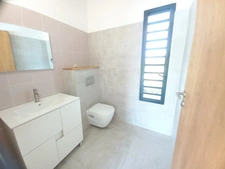 Rare, recently built, single-storey 4-bedroom villa with a large 1600m2 plot and swimming pool for sale in Le Gosier (971).