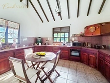 Villa and its T2 apartment with swimming pool and landscaped garden for sale in SAINT-FRANCOIS (971)