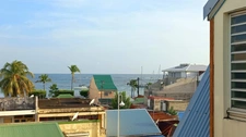 Dpt Guadeloupe (971), à vendre SAINTE ANNE appartement mer T2+ mezzanine 79 m²  