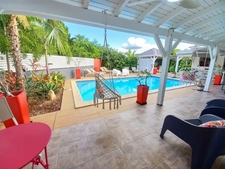 Exceptional property with 3 master suites overlooking a swimming pool, for sale in SAINT FRANCOIS (971)