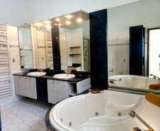 4-bedroom villa and 2-bedroom apartment for sale in ABYMES-GOSIER (971), swimming pool, 1900 m² plot 