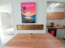 Appartement T2 - Accès Mer - Sainte-Anne Centre (971) - Tout à pied, fort potentiel saisonnier 