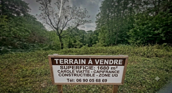 Terrain constructible à vendre 1680M2 SAINTE ANNE (971)