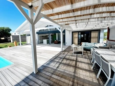 Villa récente, plain pied T4, rare, grand terrain 1600m2, piscine à vendre LE GOSIER (971)