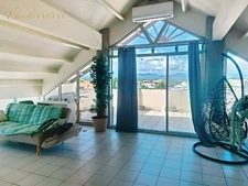 Appartement à vendre 2 pièces, grande et large terrasse, BAIE MAHAULT (971)