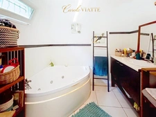 VILLA T5 & MAISON T3, PISCINE, A VENDRE ABYMES proche GOSIER et CHU
