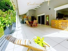 VILLA T5 & MAISON T3, PISCINE, A VENDRE ABYMES proche GOSIER et CHU