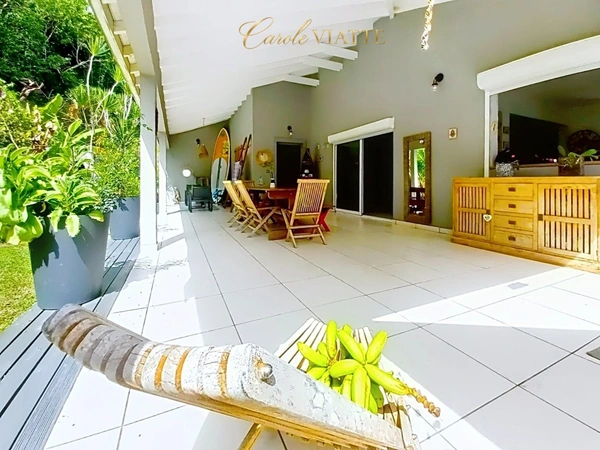 VILLA T5 & MAISON T3, PISCINE, A VENDRE ABYMES proche GOSIER et CHU