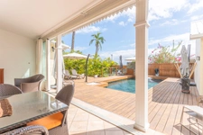 SAINT-GILLES-LES-BAINS – VILLA RÉNOVÉE AVEC PISCINE, SPA ET 5 CHAMBRES