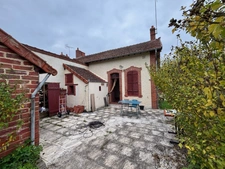 Maison à vendre 5 pièces LA GUERCHE SUR L'AUBOIS (18)