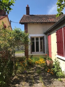 Maison à vendre 5 pièces LA GUERCHE SUR L'AUBOIS (18)