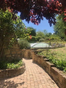 Estate for sale in the heart of Amognes