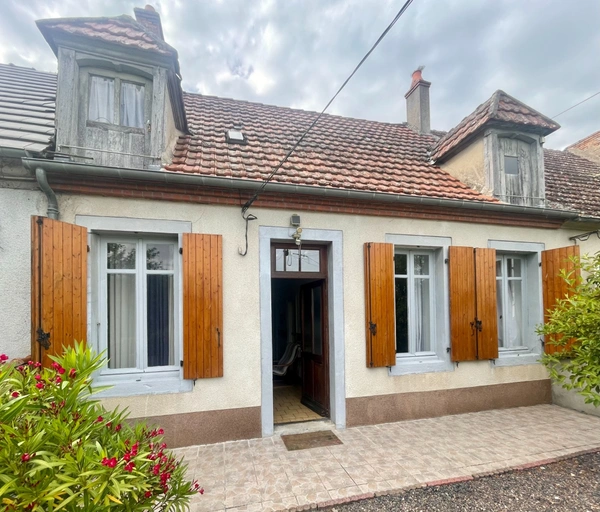 Maison à vendre 6 pièces MORNAY SUR ALLIER (18)