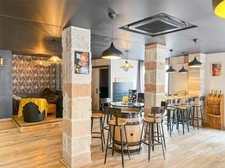 À Vendre : Fonds de Commerce - Pub, Bar à Vin et Ambiance Cosy