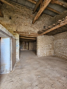 A vendre Grange de 226 m² – proche de Tournus - Uchizy  - Volumes exceptionnels et nombreuses possibilités