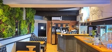 À VENDRE – MURS COMMERCIAUX D’UN RESTAURANT AVEC TERRASSES ET JARDIN – BOURGOGNE DU SUD