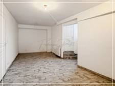 Local commercial avec studio attenant à vendre BERTHECOURT (60)