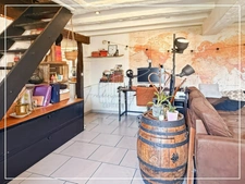 LIANCOURT CENTRE-VILLE – T1 AVEC CHARME DE L'ANCIEN AVEC GARAGE !