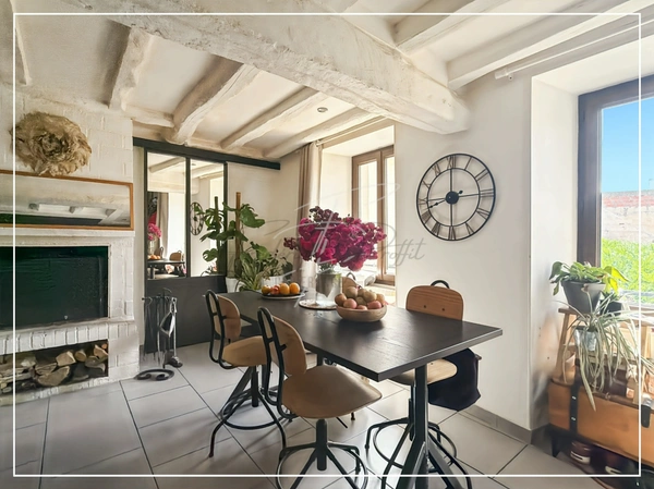 LIANCOURT CENTRE-VILLE – T1 AVEC CHARME DE L'ANCIEN AVEC GARAGE !