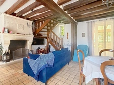 🌿 À vendre – Authentique longère de 192 m² à proximité de Clermont