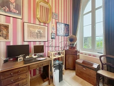 Ancien presbytère Maison 274 M2 et Maisonnette de 51 M2