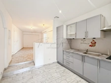 Local commercial avec studio attenant à vendre BERTHECOURT (60)