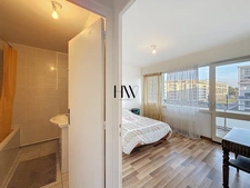 Appartement 2 pièces lumineux avec grand balcon – Fort potentiel – Annemasse, secteur Place de l’Étoile
