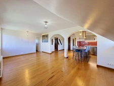 À vendre – T3 lumineux avec jardin, double garage et cave – Collonges-sous-Salève