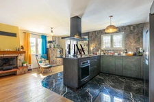 À vendre – Maison familiale avec jardin, jacuzzi et potentiel, à deux pas des commerces du Châble (Beaumont)