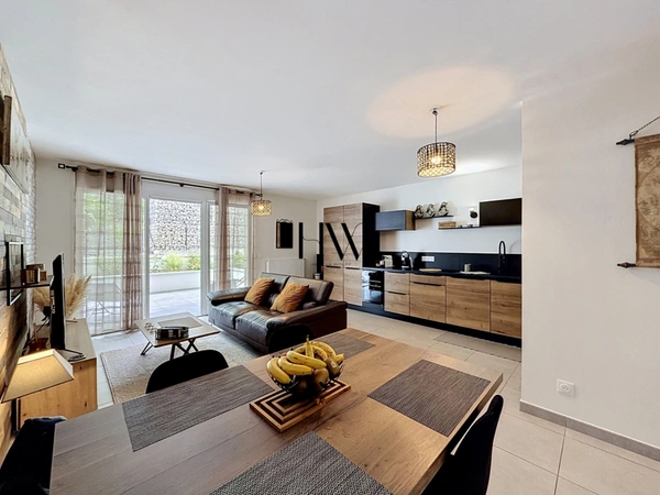 Appartement 2024 à vendre - 3 pièces sans vis-à-vis - ANNECY (74)