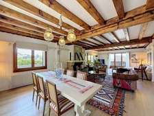 Demeure familiale de caractère à vendre - au cœur de Collonges-sous-Salève - 9 pièces  (74)