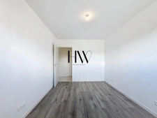 Superbe Appartement 5 Pièces en Dernier Étage avec Terrasse, Garage Double et Accès PMR