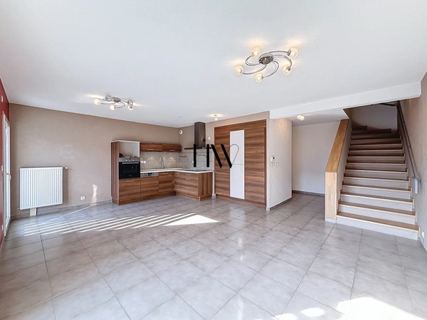  Duplex 4 pièces – 90 m² – Archamps Technopole – Terrasse et garage
