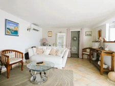 Maison à vendre en R+1 de 166 m² sur un terrain de 1837 m². Route d'Eyguières (13) Arles