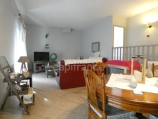 Maison Plain-pied  de 100 m² à vendre BARBENTANE (13) terrain de 1600 m² 