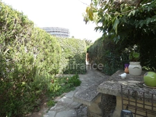 Maison Plain-pied  de 100 m² à vendre BARBENTANE (13) terrain de 1600 m² 