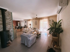 Maison R+1 Rochefort du Gard de 100 m² avec piscine sur un terrain de 506 m² arboré et aménagé