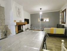 Maison à vendre en R+1 de 166 m² sur un terrain de 1837 m². Route d'Eyguières (13) Arles