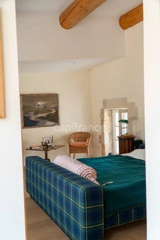 15-room stone property with swimming pool on 4.5 hectares (30)