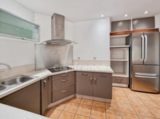 Maison de plain-pied de 156m² avec 6 pièces + une dépendance - Terrain arboré de 1400m² avec Piscine - (34160)