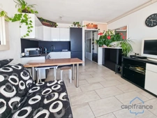 Appartement VUE MER en 1ère ligne, traversant et au DERNIER ETAGE - T2 rénové de 40m² + Terrasse - La GRANDE-MOTTE (34)