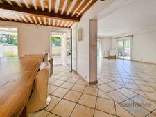 Maison de 212m² avec 6 pièces et une dépendance T2 - Terrain arboré de 800m² - Garage - Restinclières (34160)