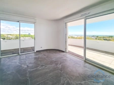Appartement de prestige 3 pièces - Terrasse de 44m² VUE MER et triple exposition - Parking privatif