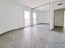 Appartement de prestige 3 pièces - Terrasse de 44m² VUE MER et triple exposition - Parking privatif