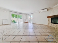 Maison de 212m² avec 6 pièces et une dépendance T2 - Terrain arboré de 800m² - Garage - Restinclières (34160)